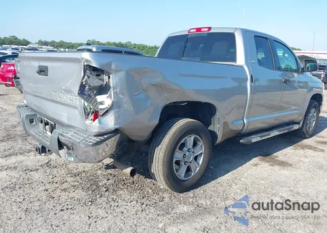 2014 Toyota Tundra Sr 4.6L V8/Sr5 4.6L V8 z USA, uszkodzony, nr VIN 5TFRM5F11EX070047